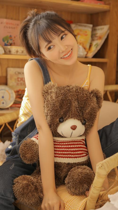 欧美老熟妇XB水多毛多